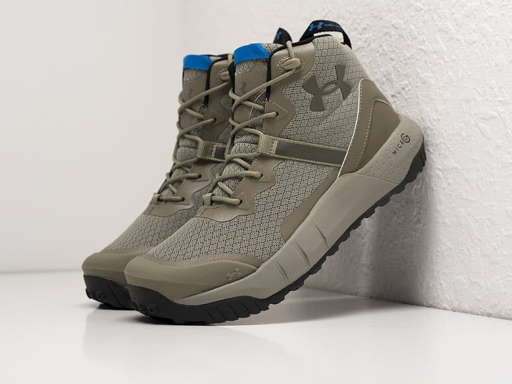 Bota Under Armour Micro G Verde
