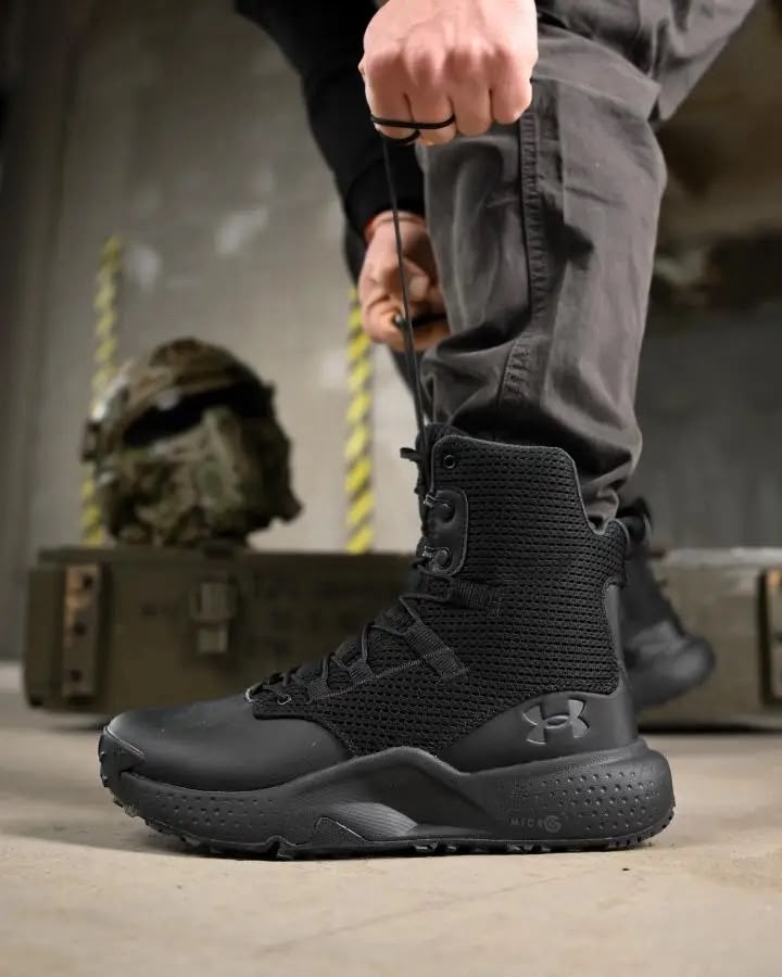 Bota Under Micro G Negra