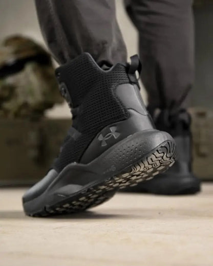 Bota Under Micro G Negra