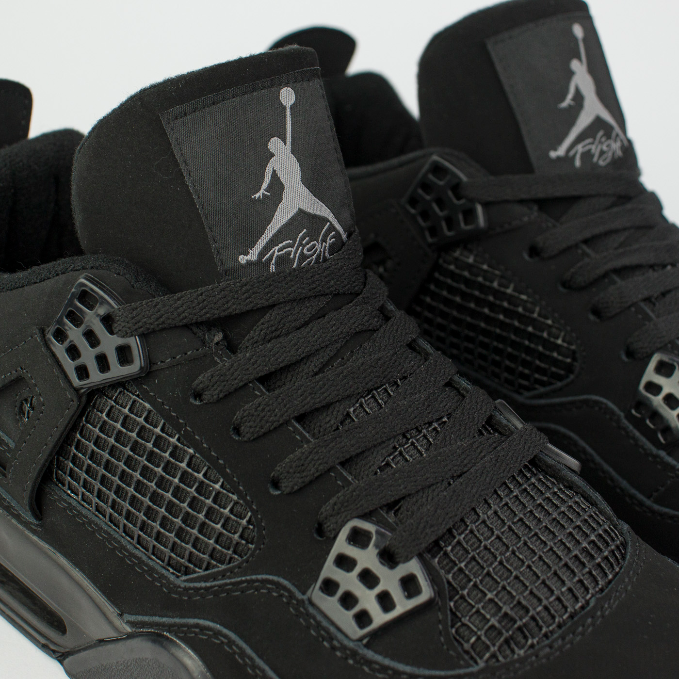 JORDAN AIR RETRO 4 NEGRO