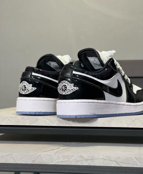 NIKE AIR JORDAN RETRO 1 BLANCO NEGRO