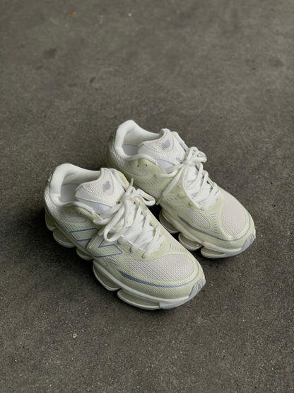 NEW BALANCE 2000 BLANCO ROSADO