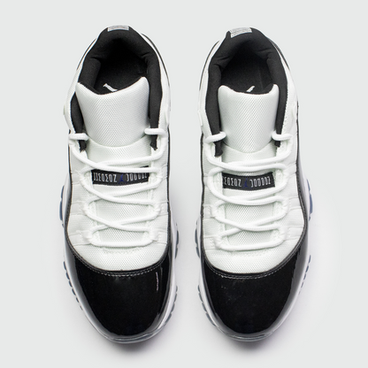 JORDAN AIR  11 NEGRO BLANCO