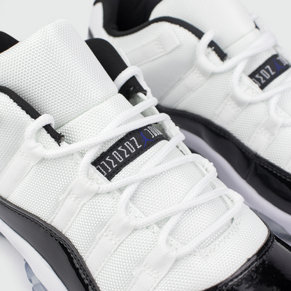 JORDAN AIR  11 NEGRO BLANCO