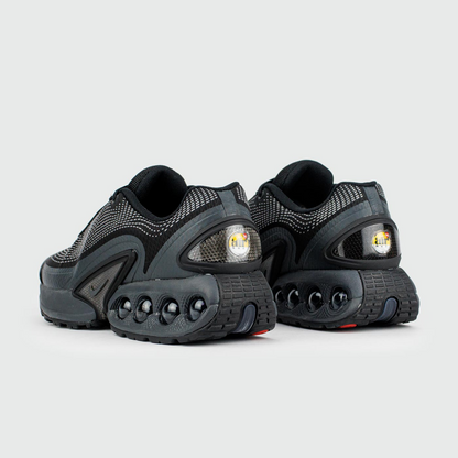 NIKE AIR MAX DN NEGRA
