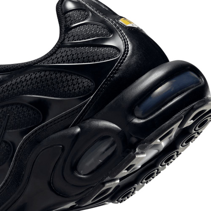 NIKE TN NEGRA