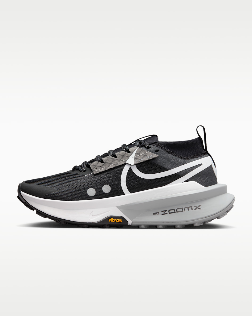 NIKE ZEGAMA NEGRO BLANCO