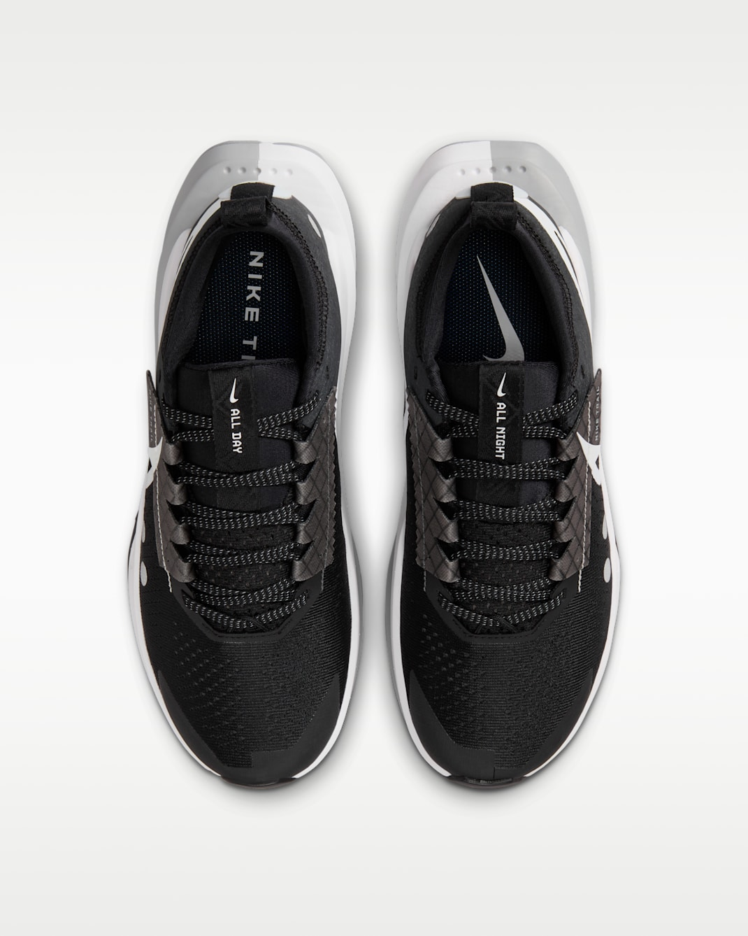 NIKE ZEGAMA NEGRO BLANCO