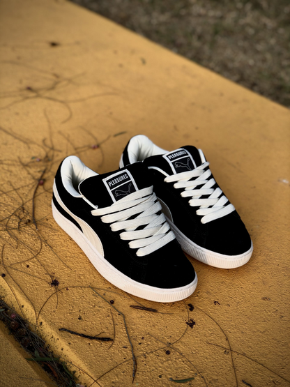 PUMA SUEDE XL NEGRA BLANCO