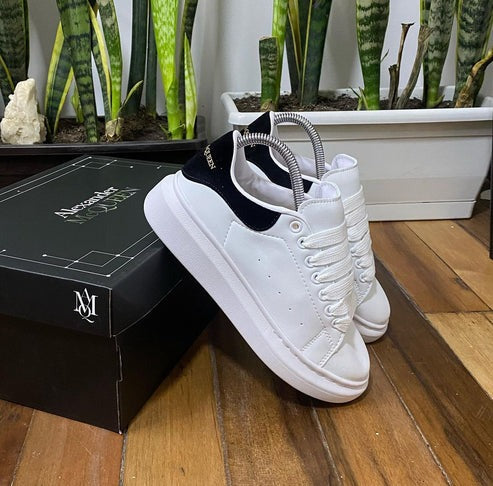 Alexander McQueen Blanco Negro