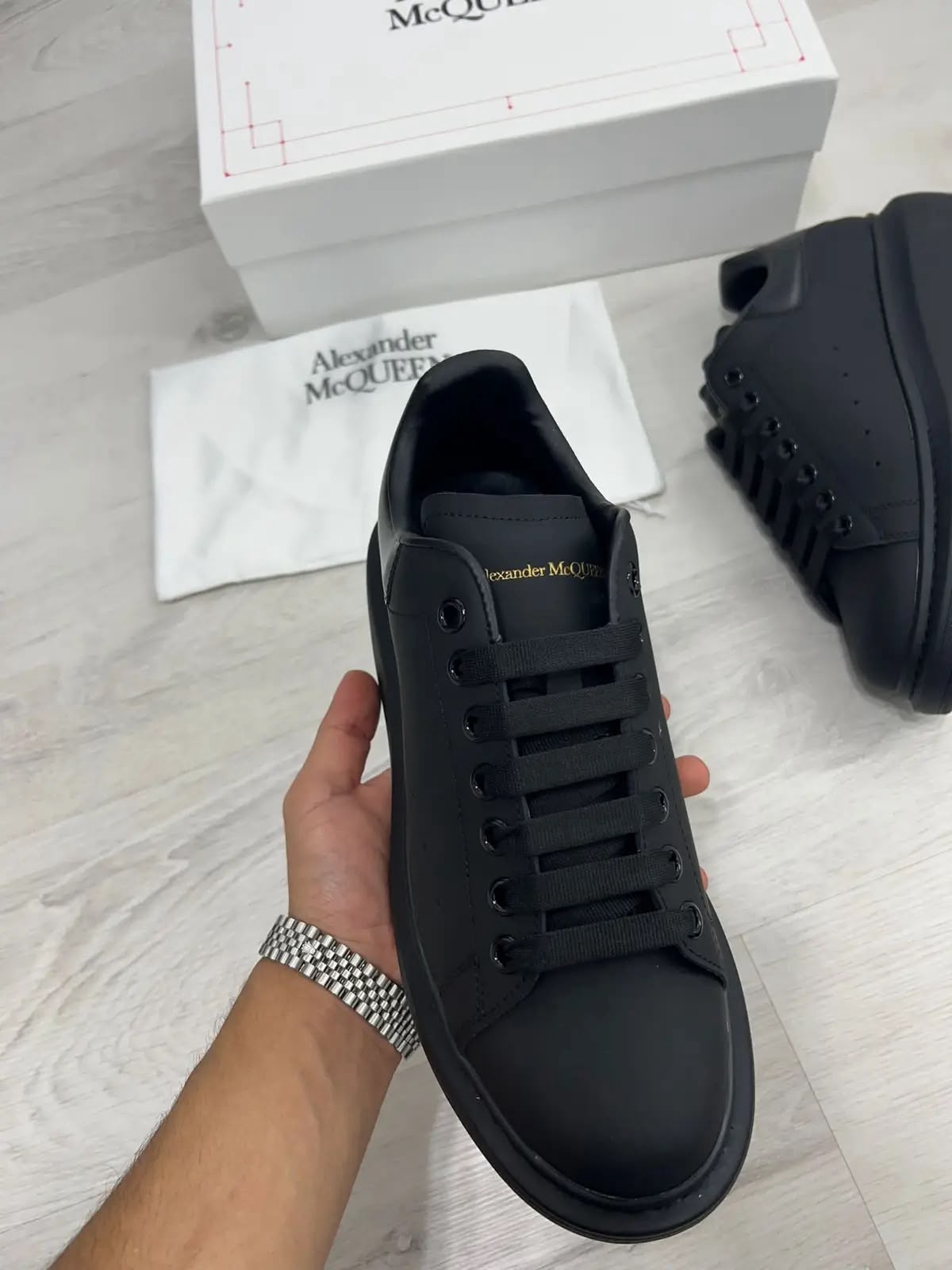 Alexander McQueen Negro