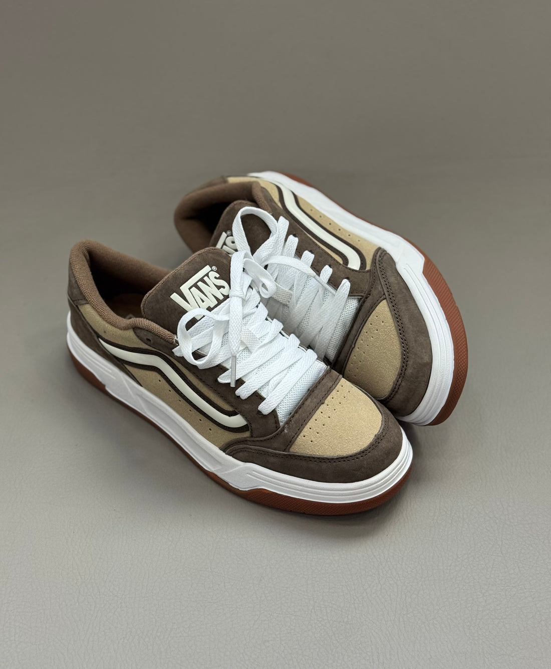 VANS HYLANE CAFE