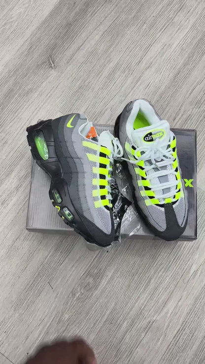 Nike Air Max 95 Undefeated